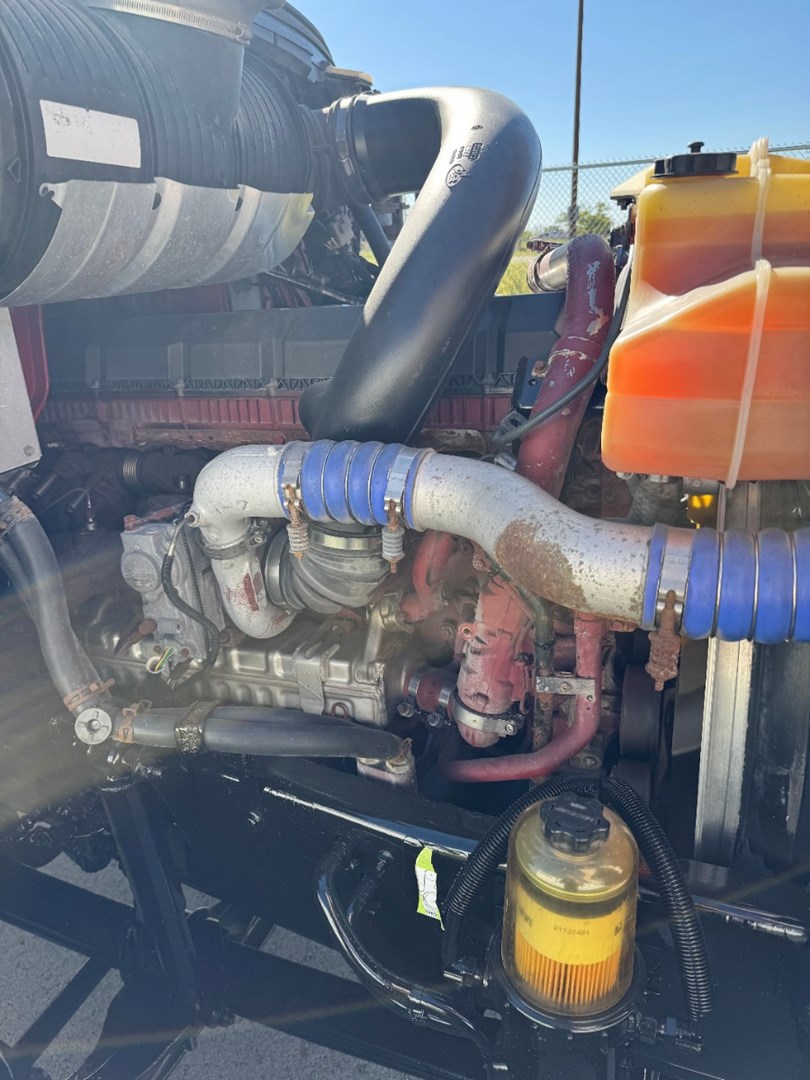 2018 MACK CXU613 - USED TRUCKS DAY CAB - image 10